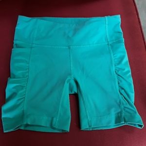 LULULEMON Speed Track Activewear Shorts | Green 4